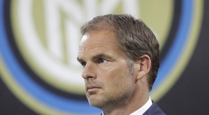 Posisi Frank De Boer terancam jika Inter kalah lagi dari Juventus. (AP Photo/Luca Bruno)