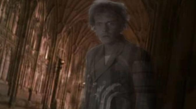 Penampilan Rik Mayall dalam film pertama Harry Potter yang akhirnya dihapus. (pinterest.com)