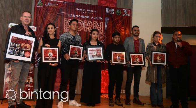 Launching album Born To Be Singer (Altov Johar/Bintang.com)