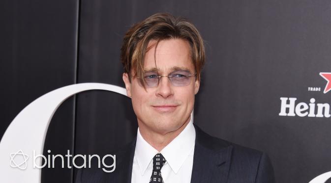 Brad Pitt lumpuh karena ditinggal istrinya, Angelina Jolie serta anak-anaknya. (AFP/Bintang.com)