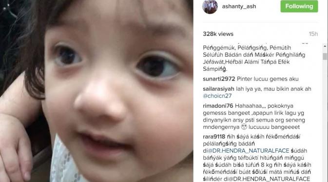 Arsy Adara Musisia Nur Hermansyah nyanyikan lagu milik Adele (instagram/@ashanty_ash)
