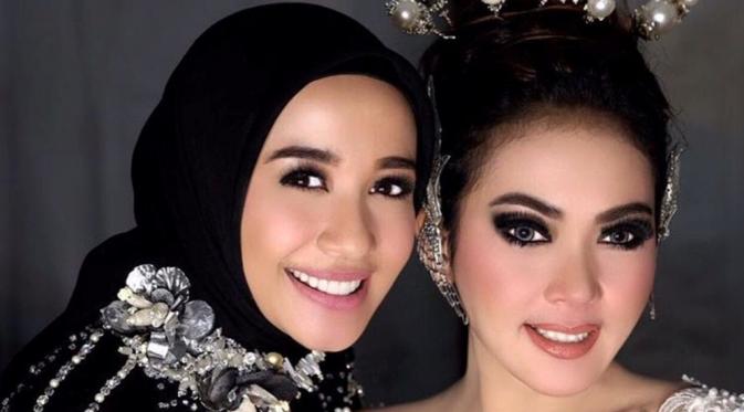 Berpose dengan Laudya Chyntia Bella, Syahrini minta didoakan pakai hijab. (Instagram @princessyahrini)