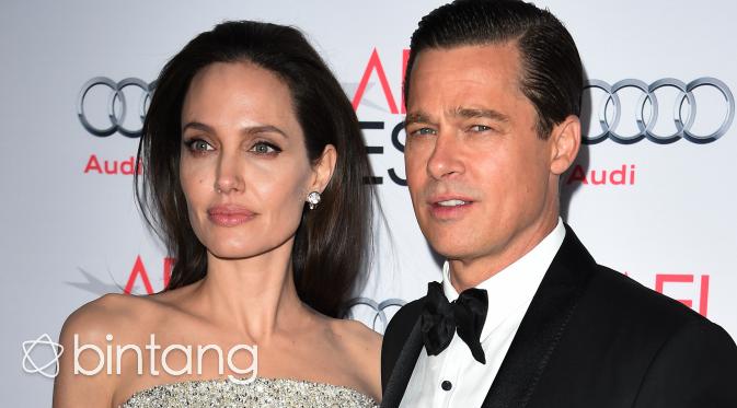 Melansir Dailymail, tersiar kabar bahwa kekayaan yang dimiliki pasangan Angelina Jolie dan Brad Pitt mencapai angka US$400 juta atau setara Rp. 5,26 trilliun. Sedangkan data dari Forbez, kekayaan pasangan ini sekitar 7,215 triliun. (AFP/Bintang.com)