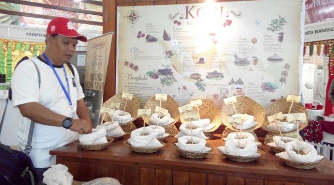 Untuk mengembangkan industri kopi Bengkulu, para pemuda lokal membuat satu terobosan dengan memproduksi kopi dengan label 