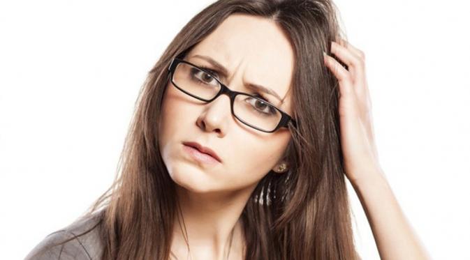 Ilustrasi rambut yang berketombe. (via: saelekko.com)