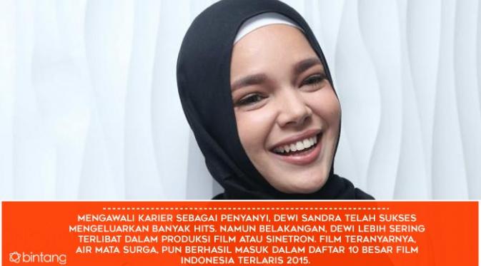 Dewi Sandra (Foto: Andy Masela, Desain: Muhammad Iqbal Nurfajri/Bintang.com)