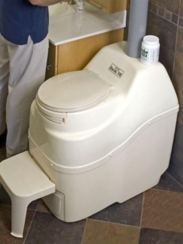 Sun-Mar Excel Non-Electric Self-Contained Composting Toilet. (Via: indianexpress.com)