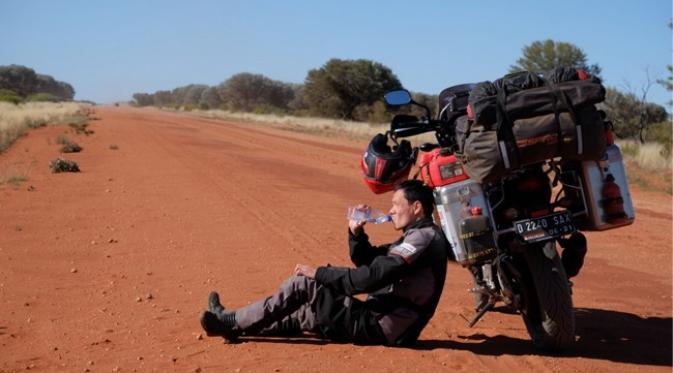 Petualangan Menegangkan Mario Iroth di Aboriginal Land, Australia