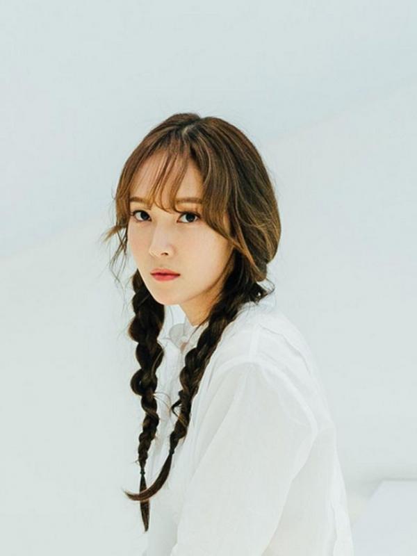 Jessica Jung bantah dirinya terlibat skalndal dengan Choi Soon Sil. (Instagram/Jessica.syj)