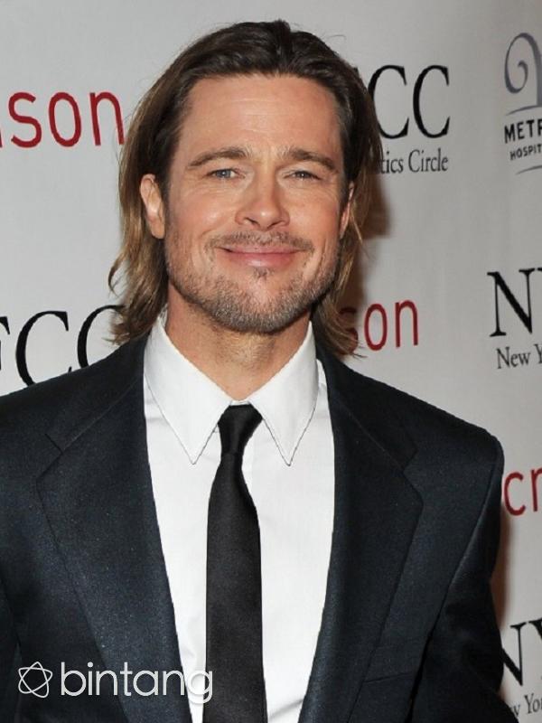 Brad Pitt merasa tersinggung karena diawasi saat mengunjungi anak-anaknya. (AFP/Bintang.com)