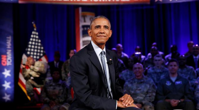 Presiden Barack Obama di town hall meeting di Pangkalan Fort Lee di Virginia (REUTERS/Kevin Lamarque)