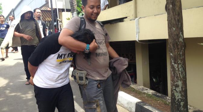 Anton Herdiyanto Alias Aji (34) diduga pembunuh dua pria yang jasadnya ditemukan terpisah di Depok, Jabar (Liputan6.com/Ady)
