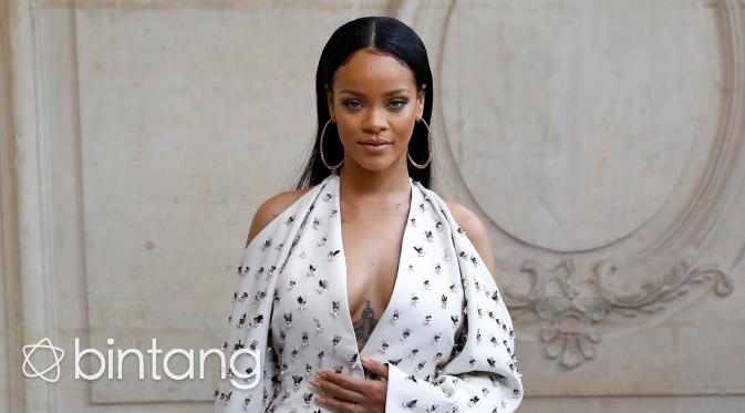 Rihanna telah merelakan kepergian Drake dari sisinya. (AFP/Bintang.com)