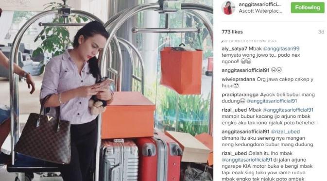 Anggita Sari lakukan percakapan dengan netizen menggunakan bahasa Jawa [foto: instagram]