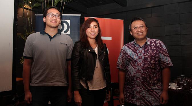 Narendra Wicaksono (CEO Dicoding), Miranda Vania Warokka (MBG Marketing Manager Lenovo Indonesia), Muhammad Neil  El Himam (Direktur Fasilitasi Infrastruktur TIK, BEKRAF)