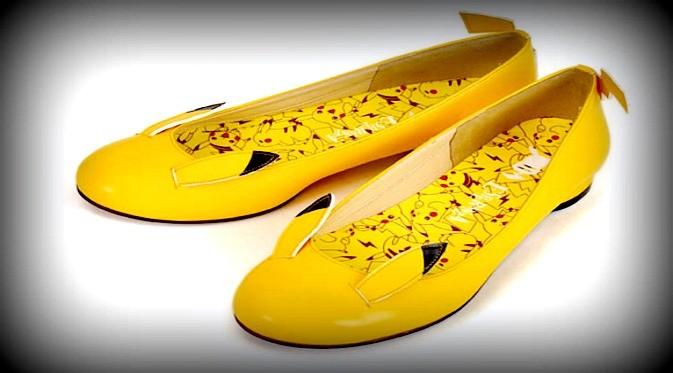 Sepatu serba Pikachu terlihat lucu