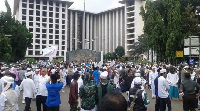 Sebelum terperangkap dalam titik kemacetan dampak demo FPI, lebih baik cari jalan alternatif lain. (via: istimewa)