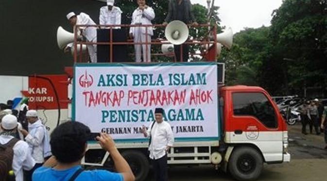 Terkait demi FPI, beberapa titik jalan alami kemacetan. (via: istimewa)