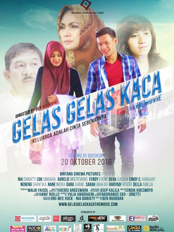 Poster film Gelas-gelas Kaca. Foto: via bintangsinemapictures.com