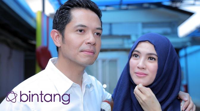 Demi terus berbagi kebahagiaan dengan para penggemarnya, selebriti banyak memanfaatkan media sosial sebagai ajang berbagi melalui foto. Banyaknya pengikut melalui Instagram, membuat para pemasang iklan mengajak bekerja sama. (Deki Prayoga/Bintang.com)