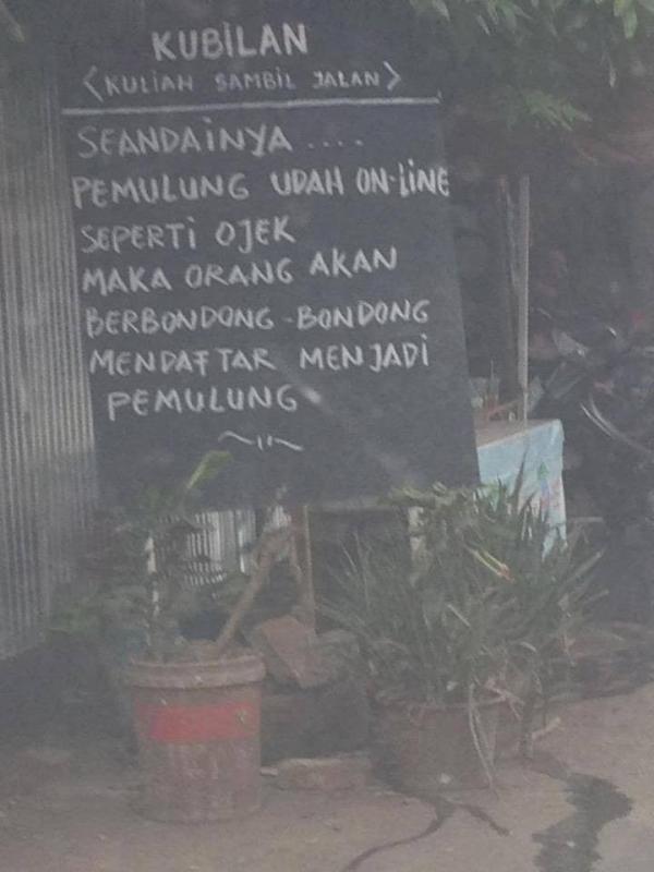 Supaya Semangat Kerja, Ini 8 Quote Tukang Ojek Pangkalan. (Foto: Facebook/Istimewa)