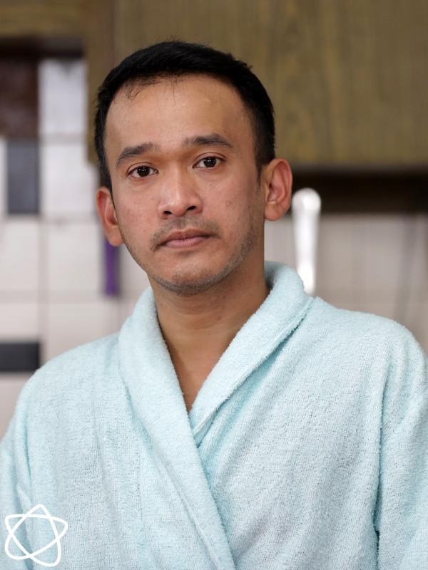 Ruben Onsu berharap ada keajaiban untuk ayahnya yang tengah terbaring lemah di rumah sakit. (Bambang E. Ros/bintang.com)