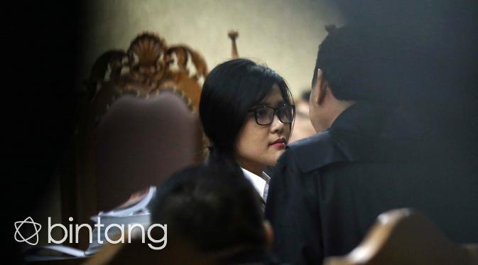 Sebelum membacakan keputusannya, hakim terlebih dahulu menanyakan kondisi kesehatan Jessica Kumala Wongso. (Bintang.com/Nurwahyunan)