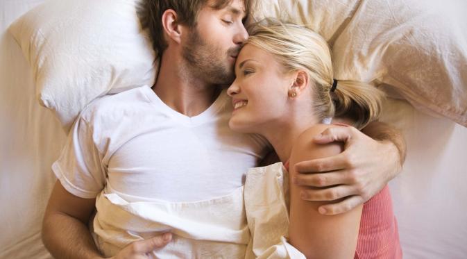 Rupanya bagaimana sikap pasanganmu dapat mempengaruhi kualitas tidurmu. (Foto: creativestockphoto.com)