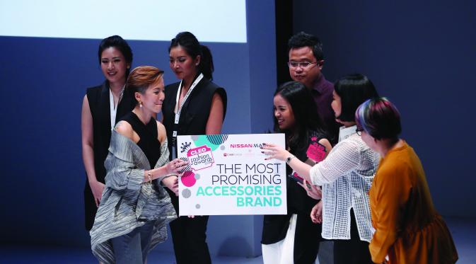 PVRA terpilih sebagai pemenang kategori The Most Promising Accessories Brand, Cleo Fashion Awards, Jakarta Fashion Week 2017.