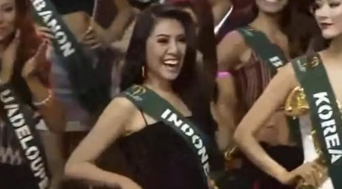 Luisa Andrea saat insiden salah dengar di ajang Miss Earth 2016. (Youtube)