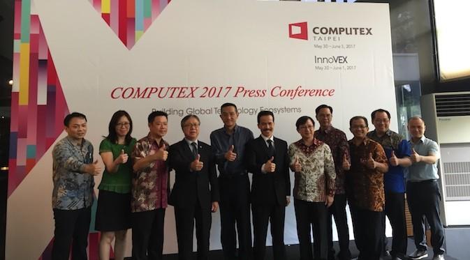 Suasana pengumuman kerjasama TAITRA dengan APKOMINDO untuk Indocomtech 2016. Liputan6.com/Jeko Iqbal Reza