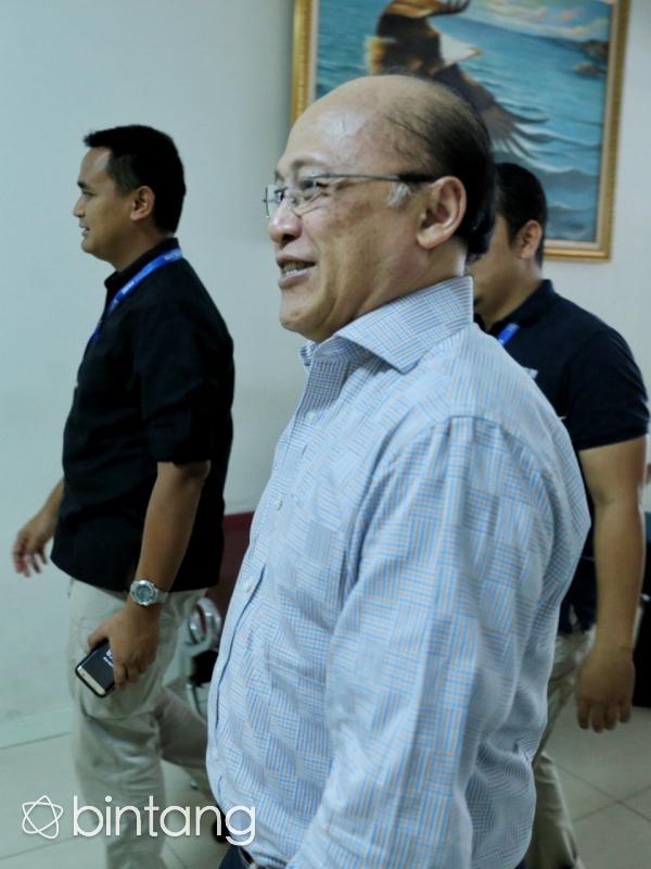 Mario Teguh menjalani pemeriksaan di Polda Metro Jaya, kamis (3/11/2016). (Adrian Putra/Bintang.com)