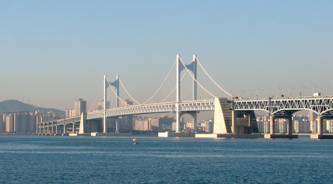 Jembatan Gwangan di Kota Busan, Korea Selatan. (meganusawisata)