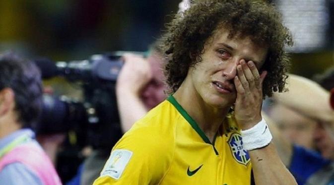 Ekspresi David Luiz usai Brasil dipermalukan Jerman 7-1 pada semifinal Piala Dunia 2014. (Sokkaa)