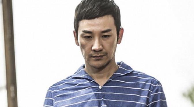 Uhm Tae woong menyampaikan permintaan maaf atas kasus kekerasan seksual dan prostitusi yang dituduhkan kepadanya. (via. Soompi)