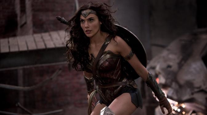 Gal Gadot sebagai Wonder Woman. (liveforfilm.com)