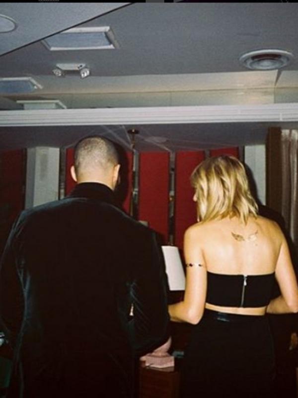 Foto ini menegaskan kedekatan Taylor Swift dan Drake. (Instagram/champagnepapi)