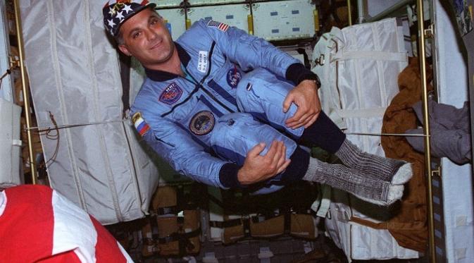 David Wolf astronot pertama Amerika Serikat yang Memilih dari Luar Angkasa. Foto : Tumblr/NASA