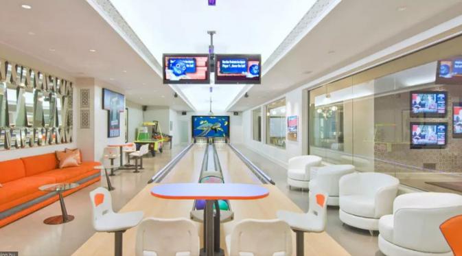 Beyonce dan Jay Z punya tempat bowling khusus di kediaman mewahnya (foto: The Richest)