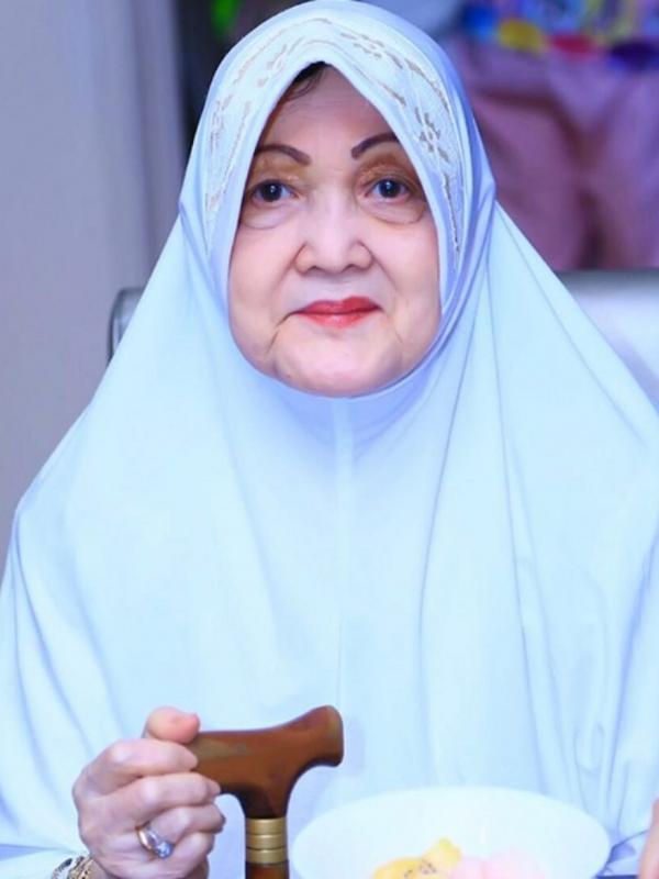 Mendiang ibunda Ashanty, Ratu Farida Danan Siddik binti Abdullah Siddik. (Instagram/@ashanty_ash)