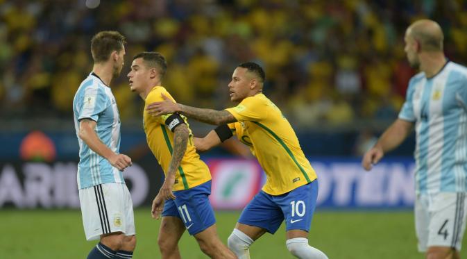 Timnas Argentina dikalahkan Brasil pada kualifikasi Piala Dunia 2018, November 2016. La Albiceleste menderita dua kekalahan di enam laga terakhir penyisihan. (AFP/Douglas Magno)