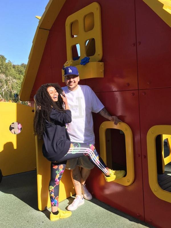 Rob Kardashian dan Blac Chyna gagal menikah. (Instagram/blacchyna)