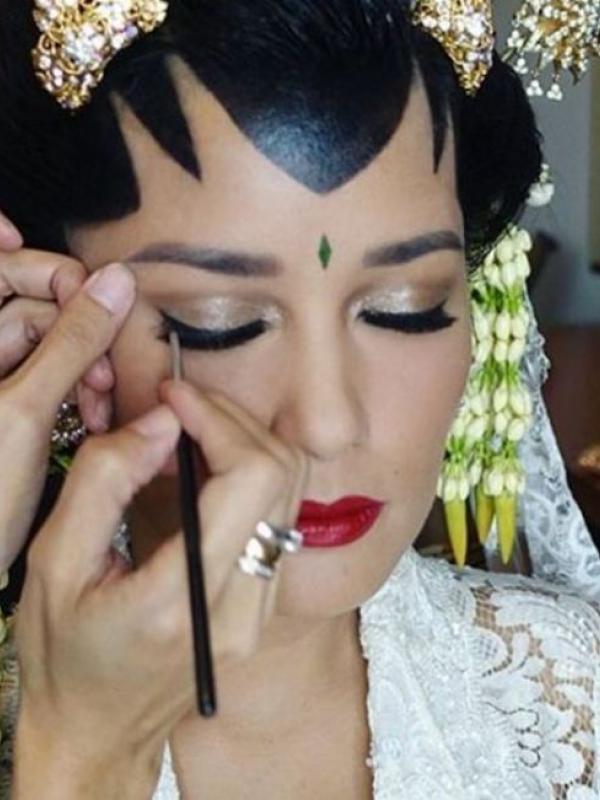 Titi Rajo Bintang jelang pernikahan. (Instagram - @bumiauw)