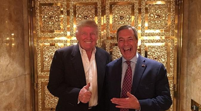 Presiden terpilih AS, Donald Trump, bersama dengan Nigel Farage (@nigelfarage/twitter/Dailymail.com)