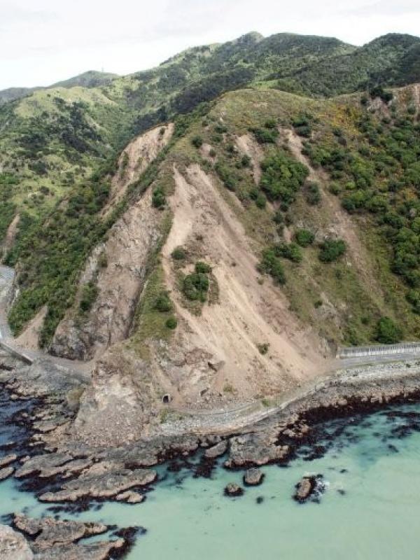 Dampak gempa di dekat Kaikoura, New Zealand. (Reuters)