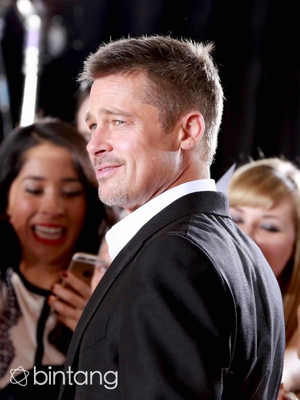 Brad Pitt merasa hancur karena sangat merindukan keenam anaknya yang kini tinggal bersama Angelina Jolie. (AFP/Bintang.com)