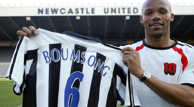 Jean-Alain Boumsong saat baru didatangkan Newcastle United. (Chronicle Live)