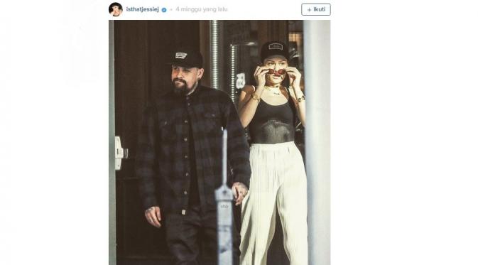 Jessie J mengunggah foto dirinya dengan Benji Madden dengan menyelipkan kalimat `Aku Cinta Kamu` (Instagram)