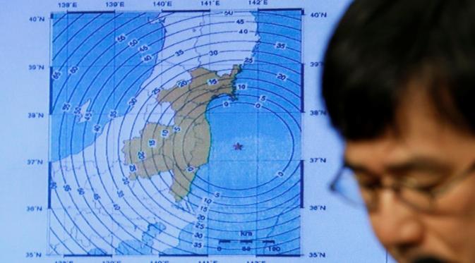 Badan Meteorologi menunjukkan titik gempa yang terjadi di Jepang Selasa (22/11). Gempa bumi berkekuatan 7,3 skala richter (SR) melanda Jepang bagian utara (REUTERS)