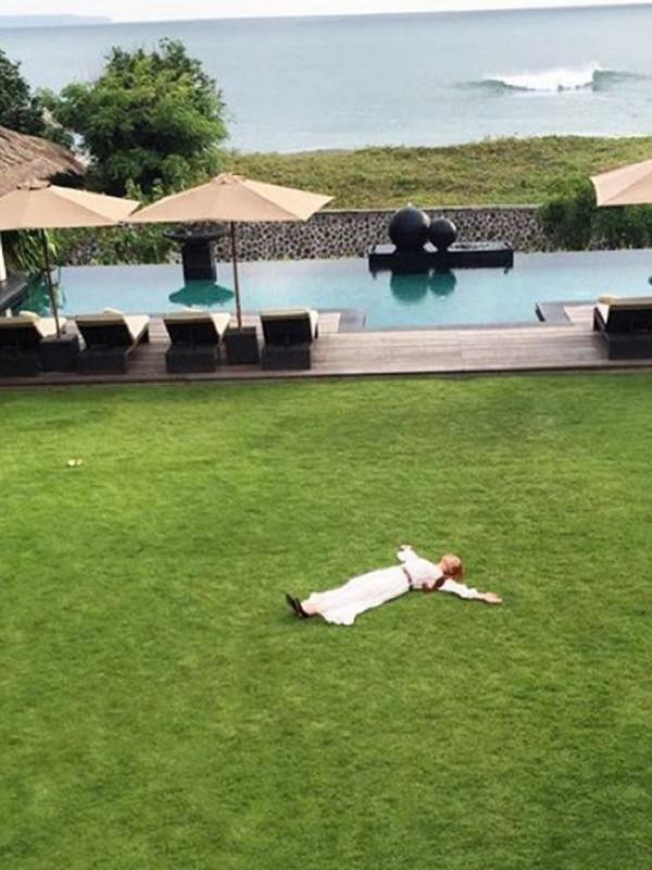 Lindsay Lohan saat liburan di Bali (Source: Instagram)